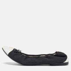 Pre Owned Chanel Black/White Canvas and Leather Bow CC Cap Toe Ballet Size 42