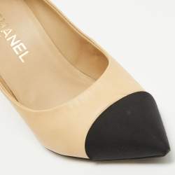 Pre Owned Chanel Beige/Black Leather And Fabric Faux Pearl Cap Toe Pointed Toe Pumps Size 38