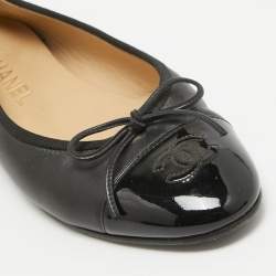 Chanel Black Leather and Patent CC Cap Toe Bow Ballet Flats Size 39