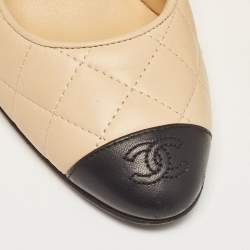 Pre Owned Chanel Beige/Black Quilted Leather CC Cap Toe Slingback Pumps Size 38.5