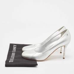 Pre Owned Chanel Silver Embossed Snakeskin CC Round Toe Pumps Size 41