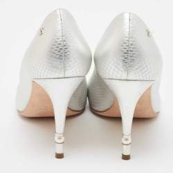 Pre Owned Chanel Silver Embossed Snakeskin CC Round Toe Pumps Size 41