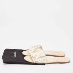 Chanel White Leather and Mesh Pearls Embellished  Flat Slides Size 39