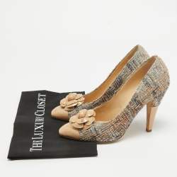 Pre Owned Chanel Grey/Beige Tweed and Patent CC Camellia Pumps Size 38.5