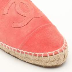 Pre Owned Chanel Pink Suede CC Cap Toe Espadrille Flats Size 42
