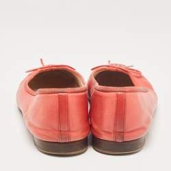 Pre Owned Chanel Red Leather and Patent CC Cap Toe Ballet Flats Size 39