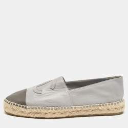 Chanel Two Tone Leather CC Espadrille Flats Size 38