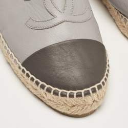 Chanel Two Tone Leather CC Espadrille Flats Size 38