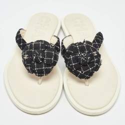 Chanel Black/White Tweed Camellia Thong Sandals Size 39.5