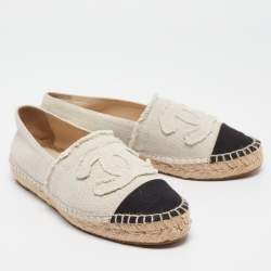 Pre Owned Chanel White/Black Canvas CC Espadrille Flats Size 37