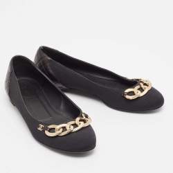 Pre Owned Chanel Black Fabric and Quilted Leather CC Chain Detail Ballet Flats Size 36