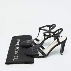 Pre Owned حذاء كعب عالي شانيل ماري جين مقدمة منفصلة سير حرف تي جلد /جلد لامع أسود سير حرف تي مقاس 37