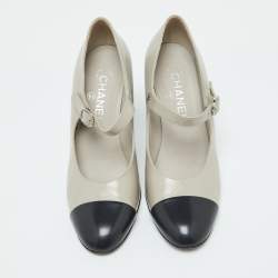 Chanel Grey/Black Leather Pumps Size 38.5