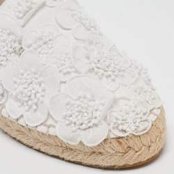 Chanel White Canvas CC Camellia Applique Espadrille Flats Size 36