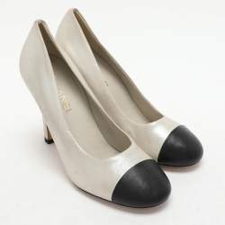 Chanel Silver/Black Leather Cap Toe Embellished Pumps Size 40