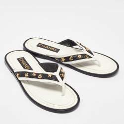Pre Owned Chanel Black/White Leather Thong Sandals Size 41