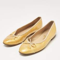 Pre Owned Chanel Yellow Patent Leather CC Bow Ballet Flats Size 39