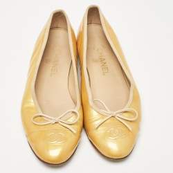 Pre Owned Chanel Yellow Patent Leather CC Bow Ballet Flats Size 39