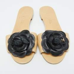 Chanel Cream/Black Leather CC Camellia Embellished Flat Sandals Size 38.5