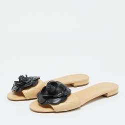 Chanel Cream/Black Leather CC Camellia Embellished Flat Sandals Size 38.5