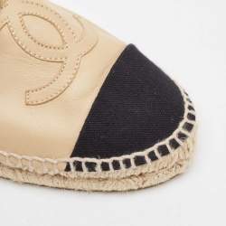 Pre Owned Chanel Beige/Black Leather and Canvas CC Espadrille Flats Size 37