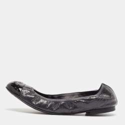 Chanel Grey/Black Patent Leather CC Scrunch Ballet Flats Size 42