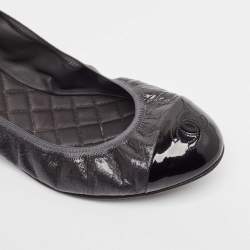 Chanel Grey/Black Patent Leather CC Scrunch Ballet Flats Size 42