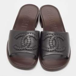 Pre Owned Chanel Black Leather CC Slide Sandals Size 39.5