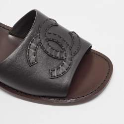 Pre Owned Chanel Black Leather CC Slide Sandals Size 39.5