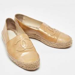Pre Owned Chanel Beige Patent Leather CC Cap Toe Espadrille Flats Size 40