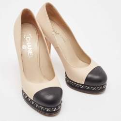 Pre Owned Chanel Beige/Black Leather CC Chain Link Platform Pumps Size 38.5
