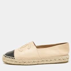 Pre Owned Chanel Beige/Black Leather CC Espadrille Flats Size 38