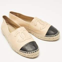 Pre Owned Chanel Beige/Black Leather CC Espadrille Flats Size 38