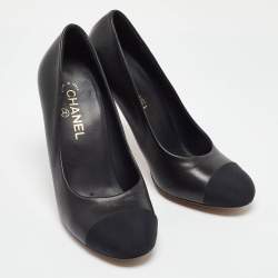 Pre Owned Chanel Black Leather and Fabric Cap Toe Faux Pearl Heel Pumps Size 40
