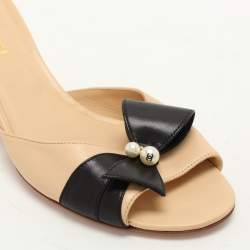 Chanel Beige Leather Bow Slide Sandals Size 39
