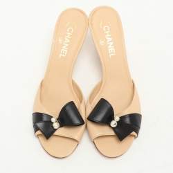 Chanel Beige Leather Bow Slide Sandals Size 39