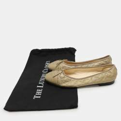 Pre Owned Chanel Gold Quilted Caviar Leather CC Ballet Flats Size 40