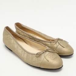 Pre Owned Chanel Gold Quilted Caviar Leather CC Ballet Flats Size 40