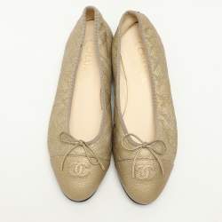Pre Owned Chanel Gold Quilted Caviar Leather CC Ballet Flats Size 40