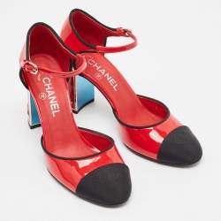 Pre Owned Chanel Red/Black Patent Leather and Fabric Cap Toe Pumps Size 38.5
