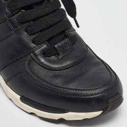Pre Owned Chanel Black Leather CC Logo Low Top Sneakers Size 37.5