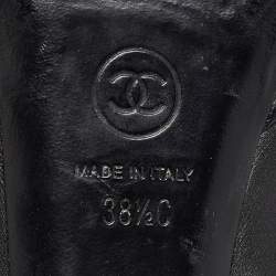 Pre Owned Chanel Black Leather Chain Detail Cap Toe Mid Length Boots Size 38.5