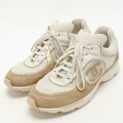 Pre Owned Chanel White Canvas and Leather CC Low Top Sneakers Size 39