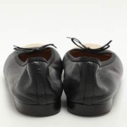 Pre Owned Chanel Black/Beige Leather CC Ballet Flats Size 40.5