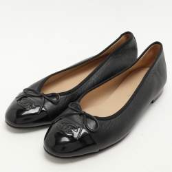 Pre Owned Chanel Black Leather and Patent Leather CC Ballet Flats Size 40.5