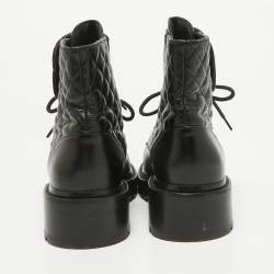 Chanel Black Quilted Leather CC Cap Toe Chain Link Logo Combat Boots Size 38