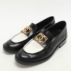Chanel Black/White Leather CC Loafers Size 39