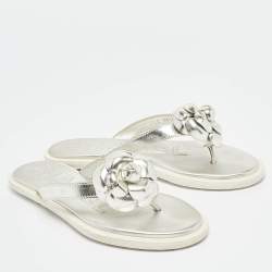 Chanel Silver Leather Camellia Thong Flats Size 36.5