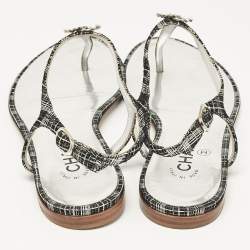 Chanel Black/Silver Textured Suede Embellished CC Thong Flat Sandals Size 37