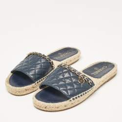 Pre Owned Chanel Navy Blue Quilted Leather CC Chain Link Espadrille Slides Size 37